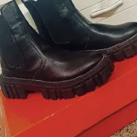 نیمبوت زنانه