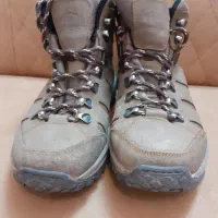 کفش کوهپیمایی سایز ۳۸ و یا ۳۹ بسیار بسیار کم کار|کیف، کفش، کمربند|مشهد, کوی المهدی|دیوار