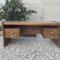 فروش فوری میز چوبی اداری بزرگ|مبلمان اداری|کلاله, |دیوار