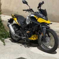 موتورسیکلت گلکسیnh180