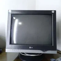 مانیتور سی ار تی LG