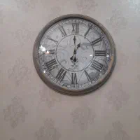 ساعت دیواری چوبی بزرگ