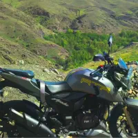اپاچی ۲۰۰ لاکاغذی
