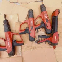 فروش تعدادی ابزار هلتی. استوک|ابزارآلات|سرباز, |دیوار