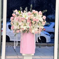 باکس گل لیلیوم صورتی سفید کد ۱۰۸۶ گلاریس