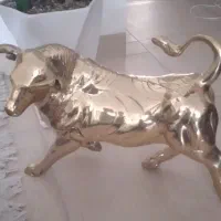 مجسمه گاو بزرگ