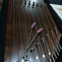 سنتور دسته دوم به قیمت ۳۰۰۰/۰۰۰تومن