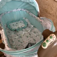 گهواره نوزاد کار کرده نیست