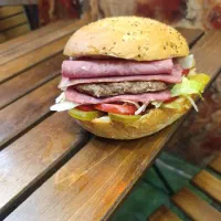 سفارش انواع فست فودو لقمه کباب برای مهمانی ها