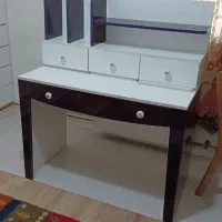 میز کامپیوتر و تحریر