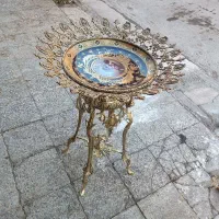 میوه خوری کنار سالنی برنز