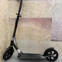 اسکوتر میکرو ۲۰۰،تنه المینیومی