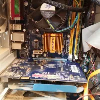 سیستم نسل دو تمیز کم کار|رایانه رومیزی|اصفهان, چرخاب|دیوار