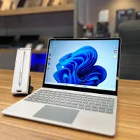 دانشجویی هنرجویی بیا تو تکنوجوبگم چخبره...