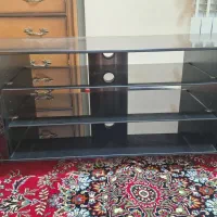 میز تلویزیون کاملا سالم عرض ۱۳۰