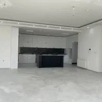 آپارتمان / ۱۷۵متر / رو به پارک