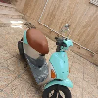 پاکشتی سوزوکی لتس فور