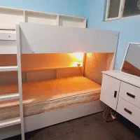 تخت خواب دوطبقه تمییز بدون خط و خش نو