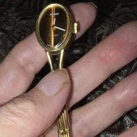 ساعت نیوادا سویس کوکی داخل صفحه بندمیکرو طلا داره