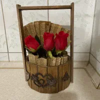 سبد گل چوبی و شکلات خوری حصیری