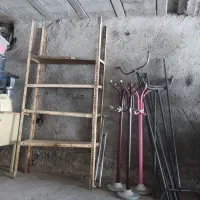 رگال چوب لباسی قفسه