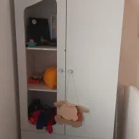 تخت و کمد بچه