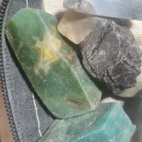 سنگ زینتی بزش نخورده