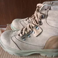 کفش کوهنوردی زنانه