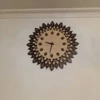 ساعت دیواری چوبی