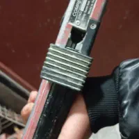 تفنگی میخکوب - تراز لیزری