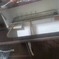 کابینت های گلاس کاملا تمیز در حد نو مناسب جهیزیه