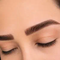 استخدام مژه کار و جشنواره 50 درصدی آموزش  و خدمات