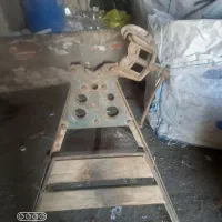 گیره لوله سه پایه