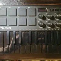 میدی کنترلر Akai MPK MINI black