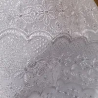 پارچه سفید طرح دار