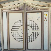 درب و پنحره درجه یک و تمیز