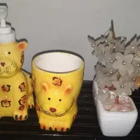 جا مسواکی برای سرویس