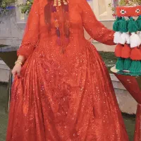 لباس محلی آیسا