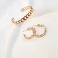 گوشواره گردنبند انگشتر دستبند بنگل پابند|بدلیجات|قم, دورشهر|دیوار