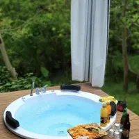 کلبه جکوزی دار شیشه ای تو دل جنگل *کد جکوزی ۴