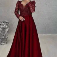 چند دست لباس مجلسی فروشی