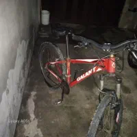 دوچرخه|دوچرخه، اسکیت، اسکوتر|گلوگاه, |دیوار