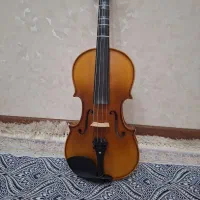 ویولن مدل ۱۴۲ tf سایز ۴/۴