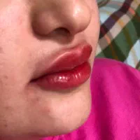 مدل برای شیدنگ لب و تتوی بدن