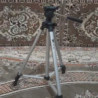 سه پایه دوربین