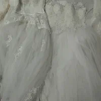 تعدادی لباس عروس