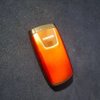 گوشی تاشو
