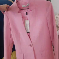 تعداد زیادی مانتو، کت و شومیز (ورق بزنید)