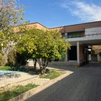 رهن و اجاره منزل ویلایی ۹۰۰ متری مرکز شهر