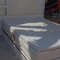 تخت دو نفره